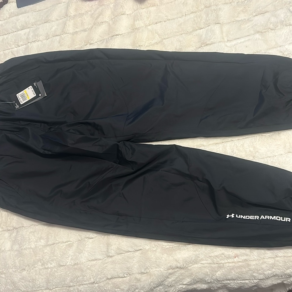 Under Armour windbreaker pants